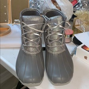 Sperry duck boots